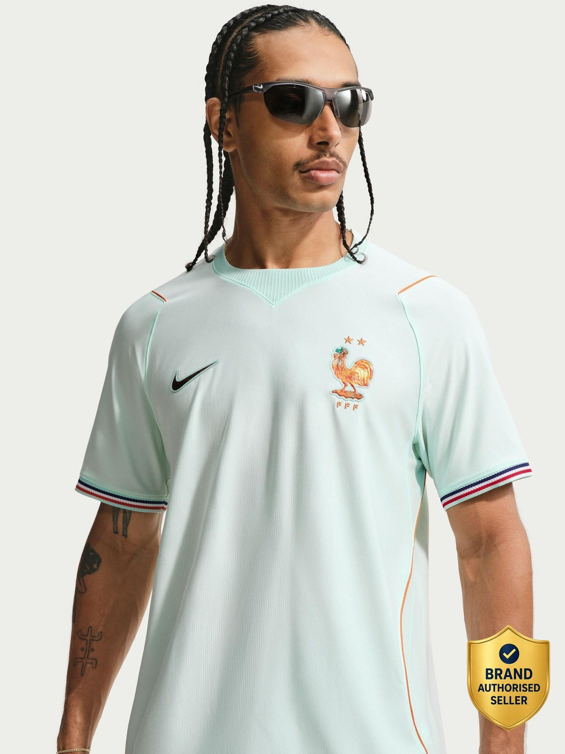 NIKE Solid Men Round Neck White T-Shirt