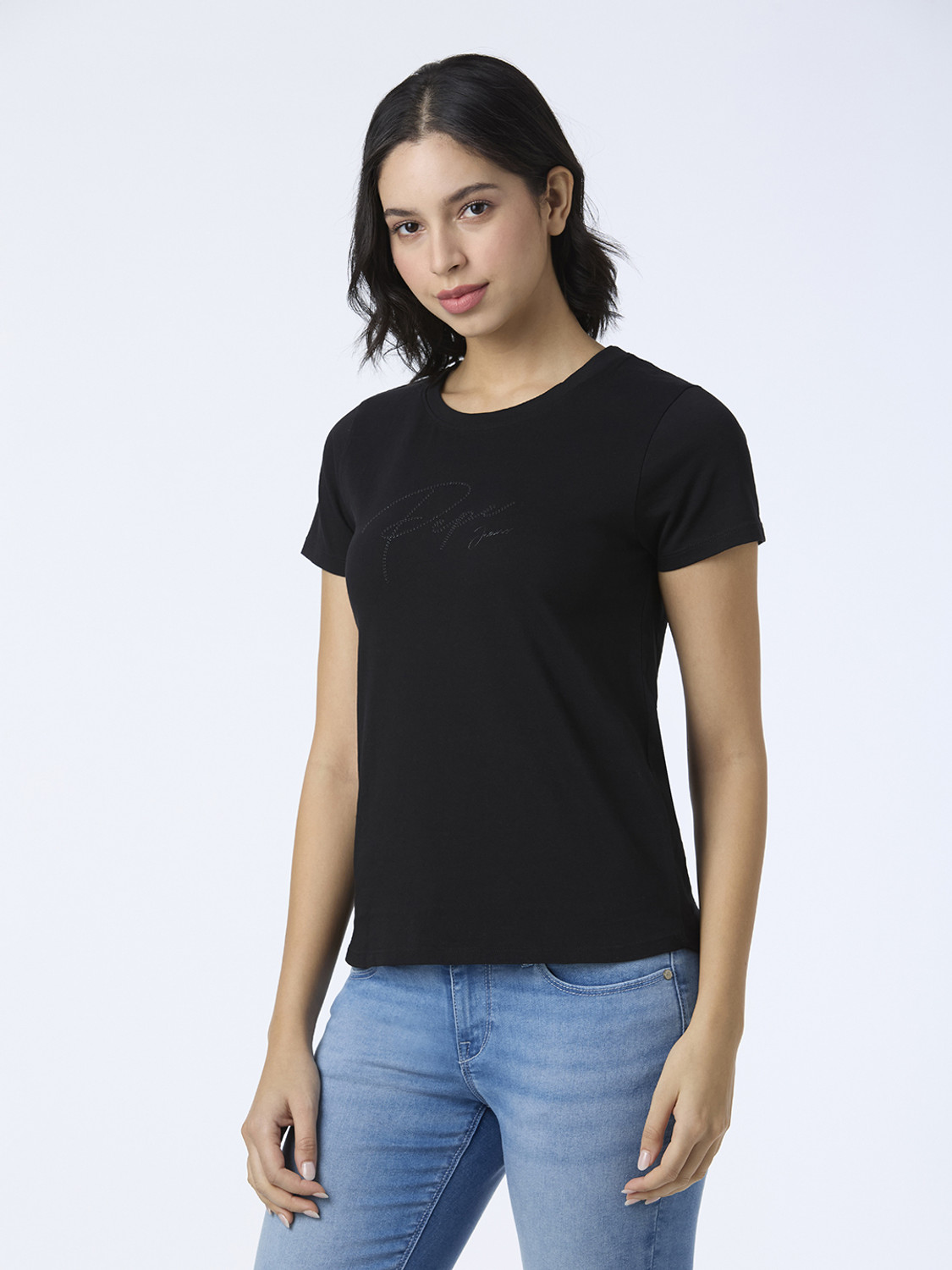 Image of Pepe Jeans Solid Women Round Neck Black T-Shirt