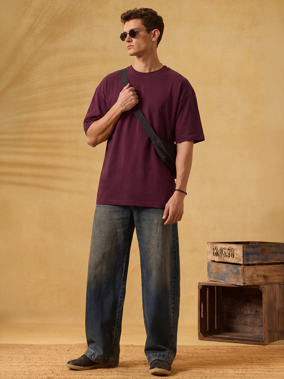 Image of The Souled Store Solid Men Round Neck Maroon T-Shirt