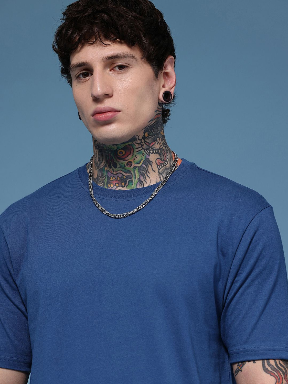 Image of HERE&NOW Solid Men Round Neck Blue T-Shirt