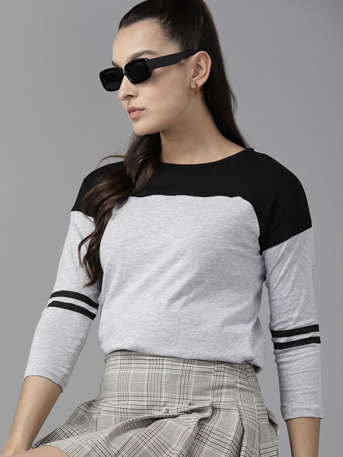 Image of Roadster Colorblock Women Round Neck Grey T-Shirt