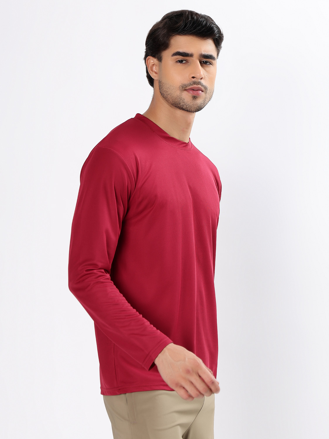 Image of Garmin Solid Men Round Neck Multicolor T-Shirt