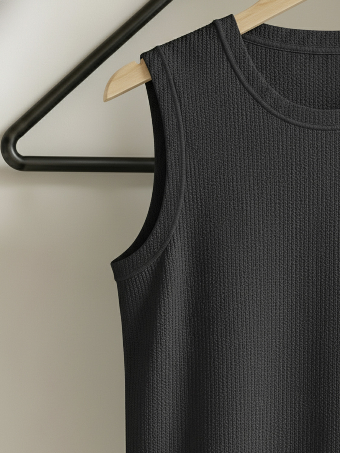 Image of TeeWink Solid Men Round Neck Black T-Shirt