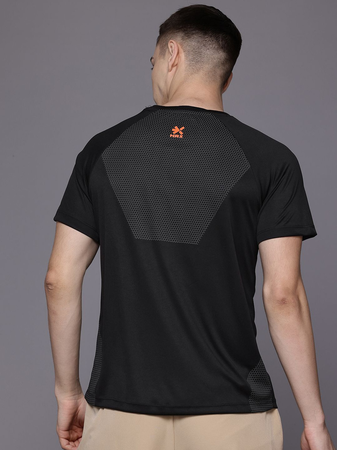 Image of HRX by Hrithik Roshan Printed Men Round Neck Black T-Shirt