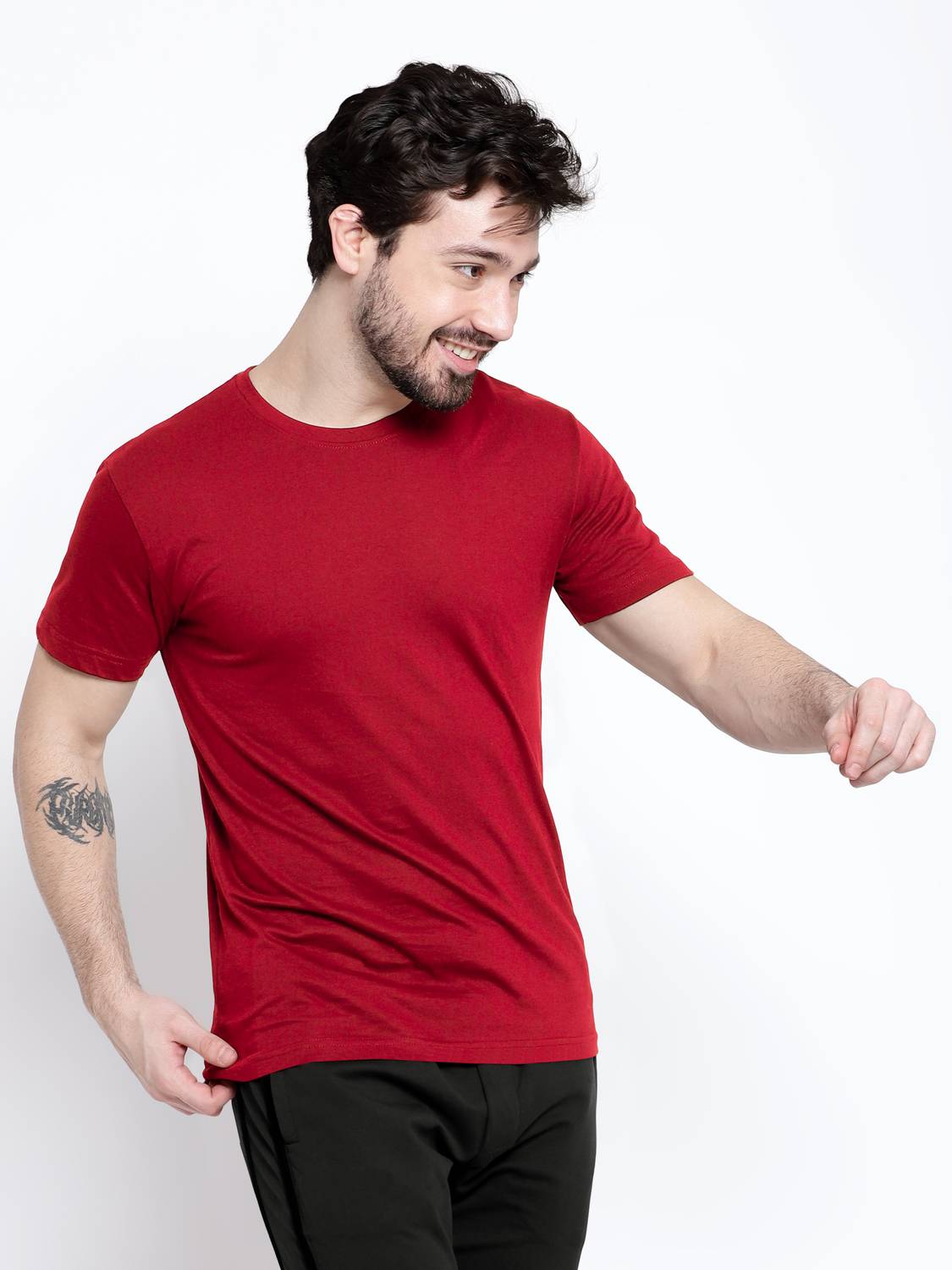 BEYOUNG Solid Men Round Neck Red T-Shirt
