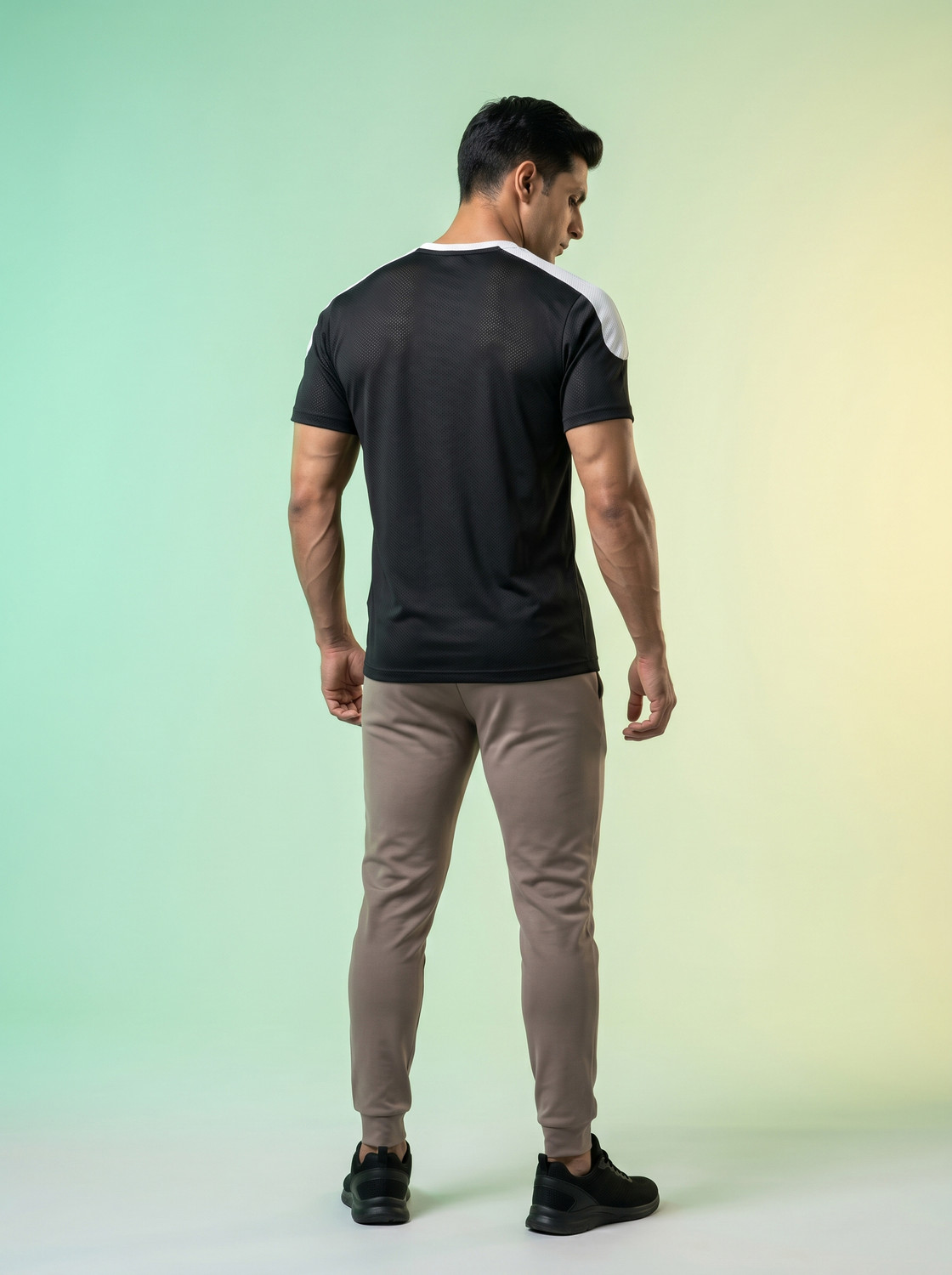 Image of HRX by Hrithik Roshan Printed Men Round Neck Black, White T-Shirt