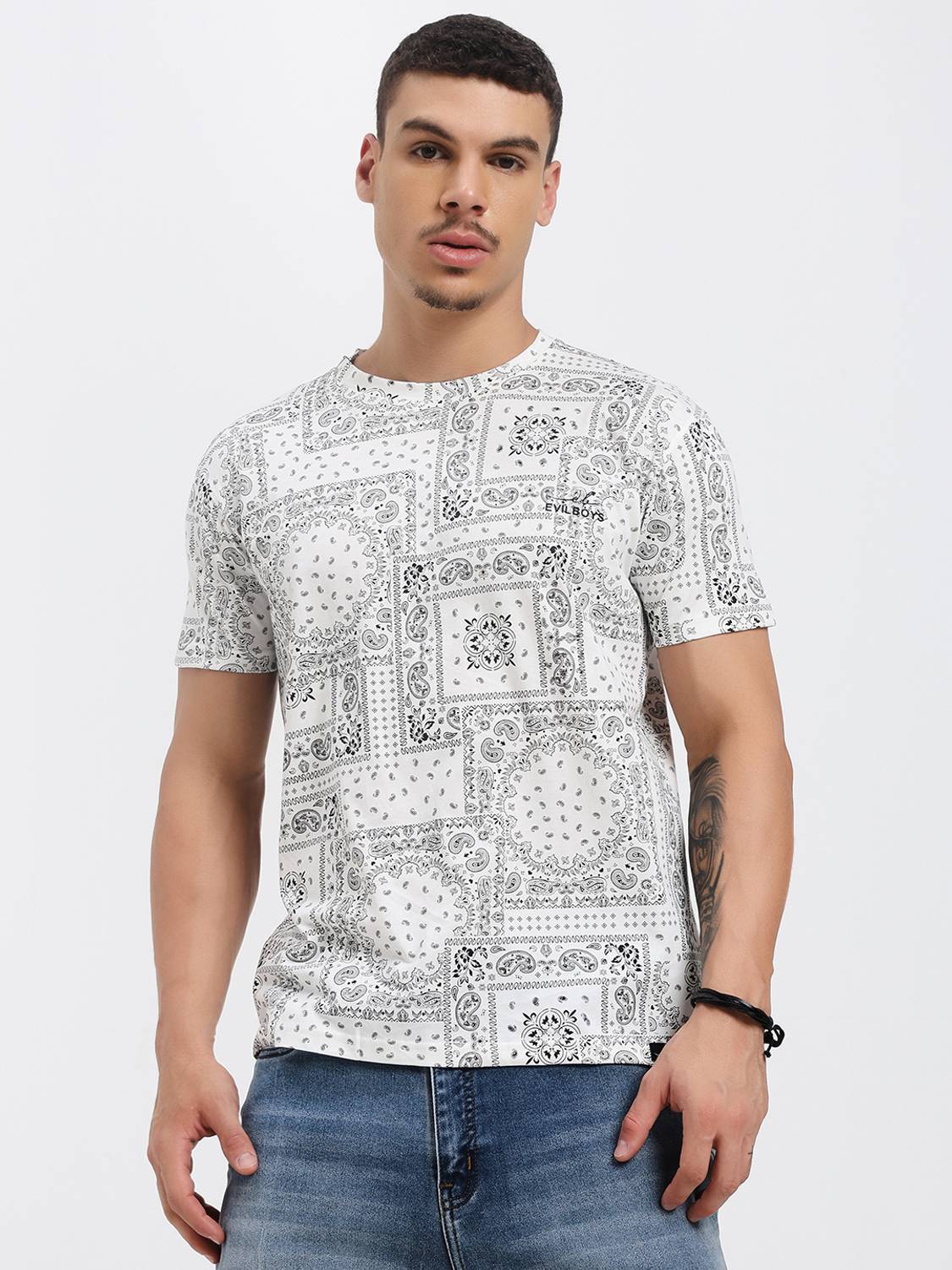 Evilboys Men Printed Round Neck Pure Cotton White T-Shirt