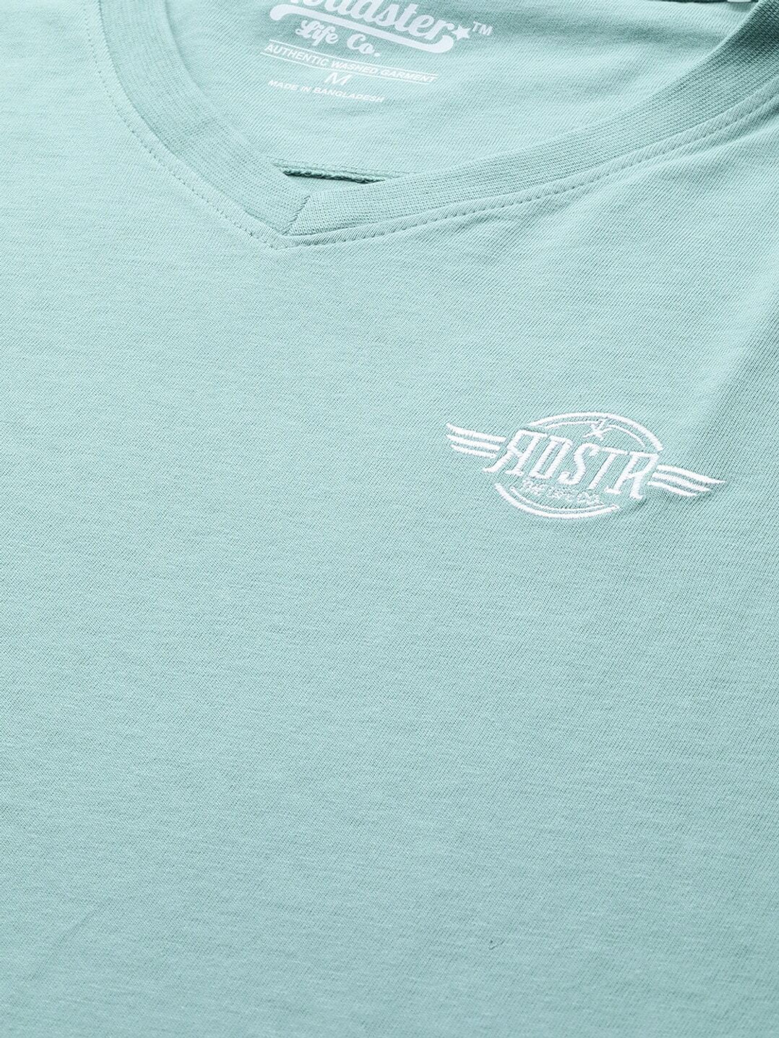 Image of Roadster Solid Men V Neck Blue T-Shirt