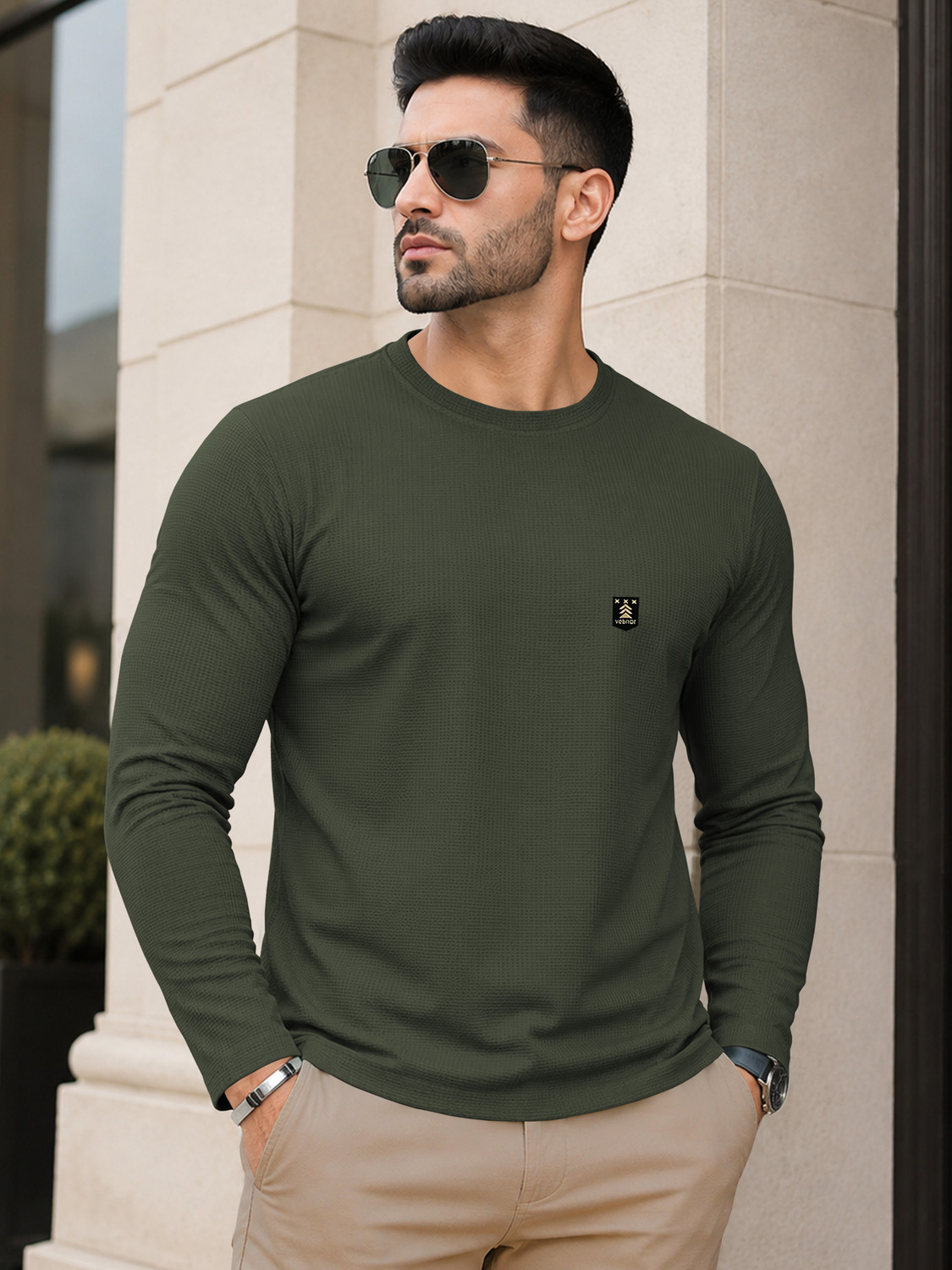 Image of VeBNoR Solid Men Round Neck Dark Green T-Shirt