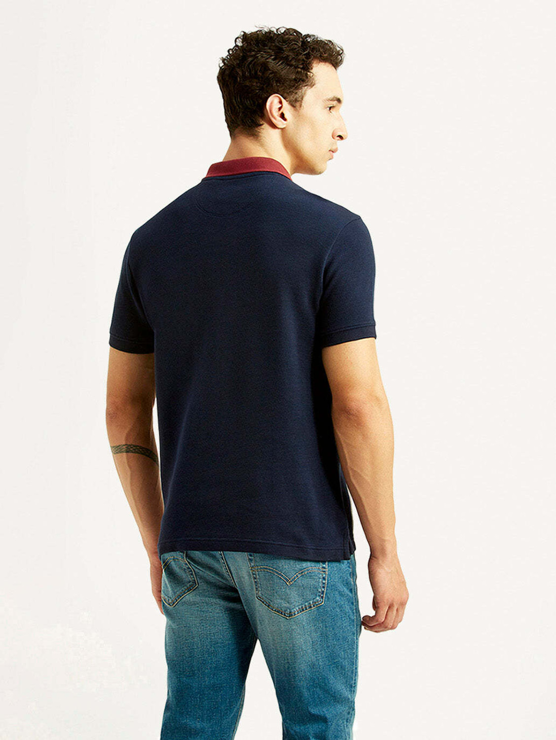 Image of LEVI'S Striped Men Polo Neck Maroon T-Shirt
