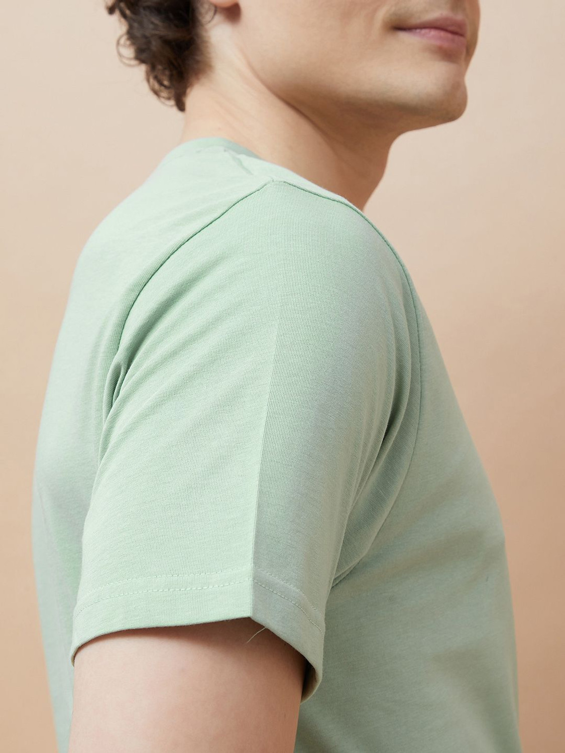Image of Kappa Solid Men Round Neck Green T-Shirt