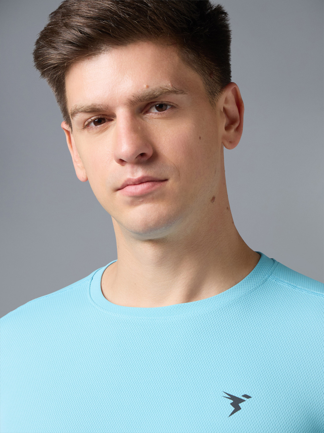 Image of TECHNOSPORT Solid Men Round Neck Blue T-Shirt