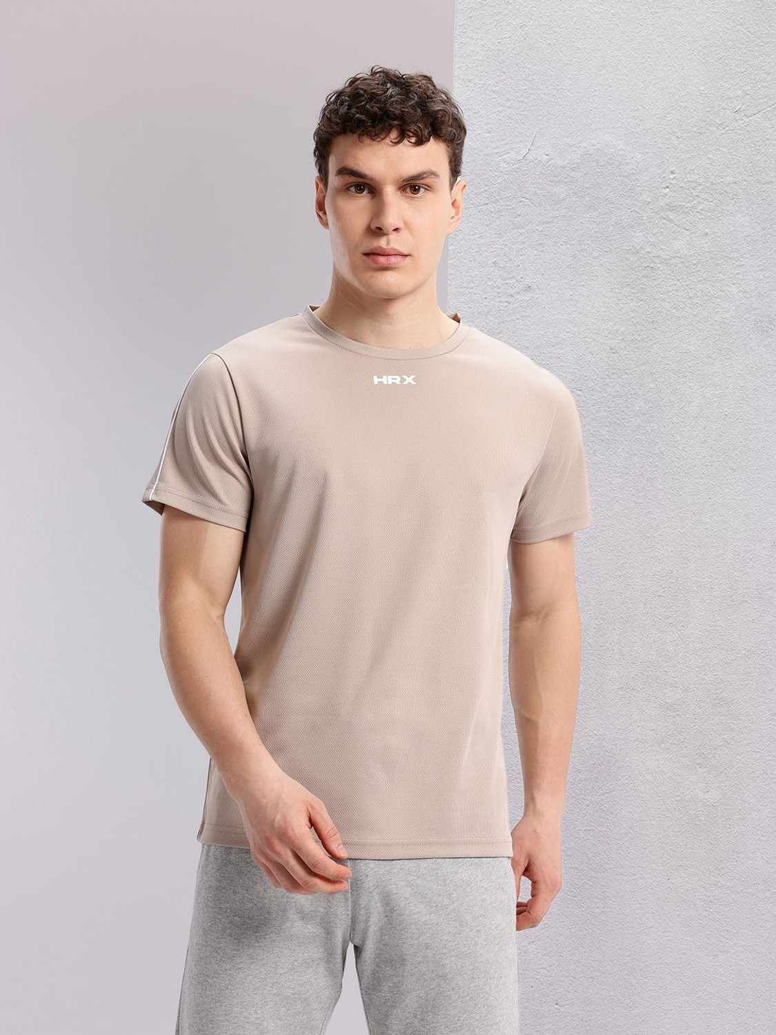 Image of HRX by Hrithik Roshan Printed Men Round Neck Beige T-Shirt