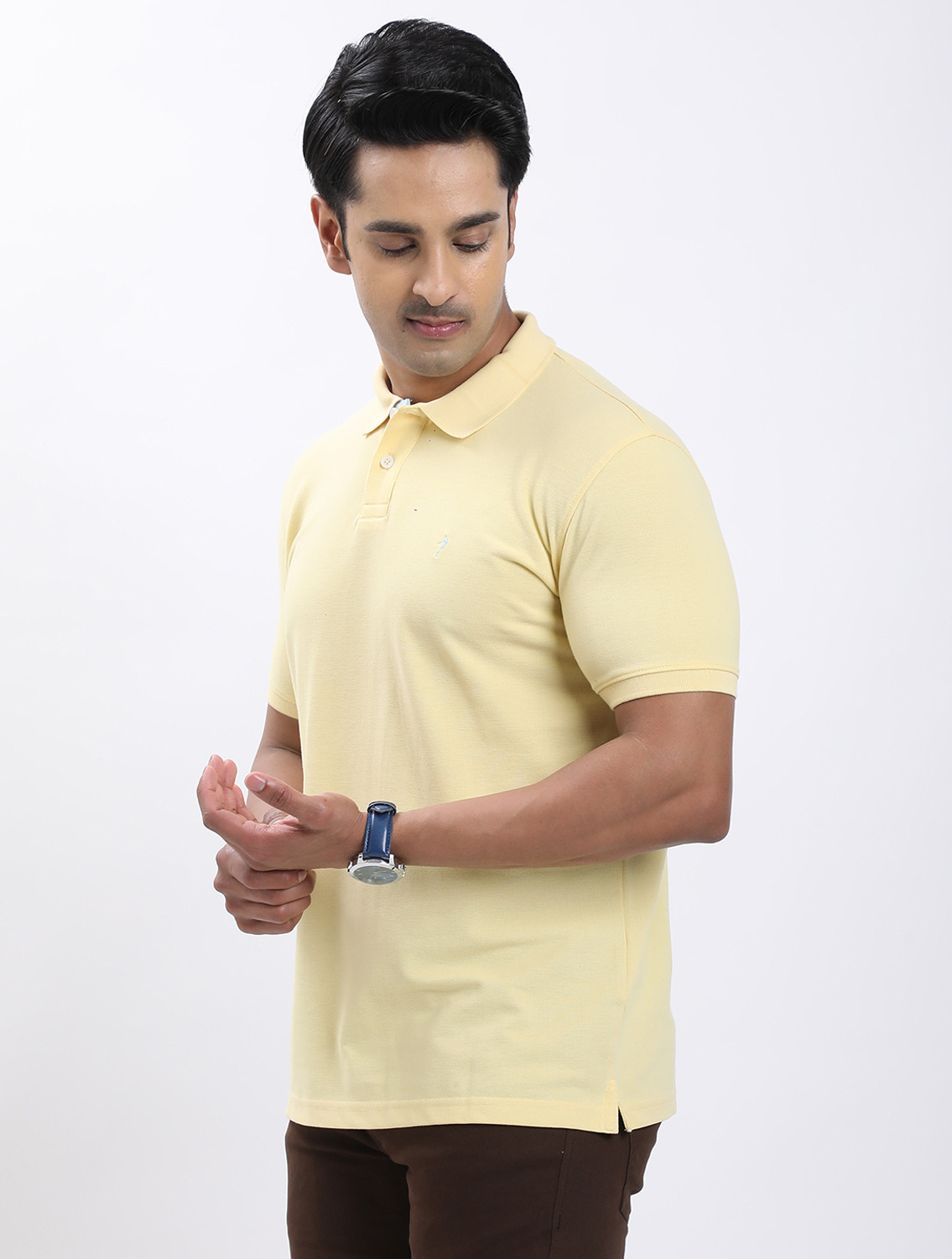 Image of INDIAN TERRAIN Solid Men Polo Neck Yellow T-Shirt
