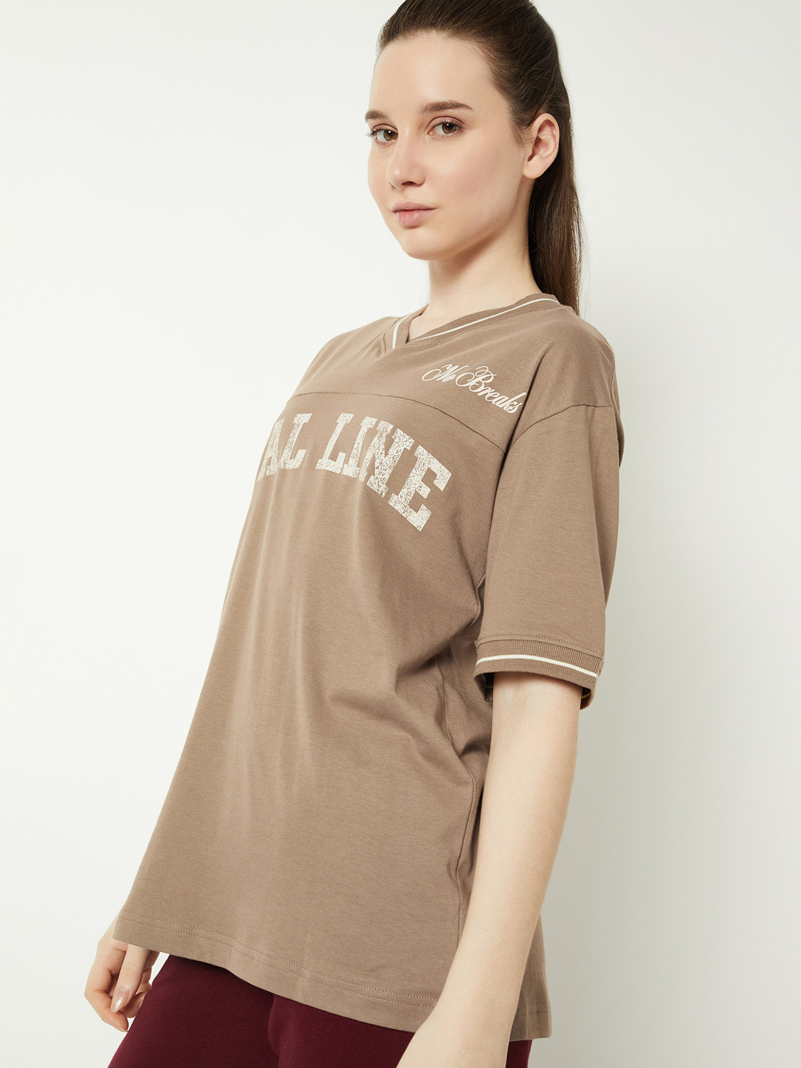 Image of MAX Printed Women Round Neck Brown T-Shirt