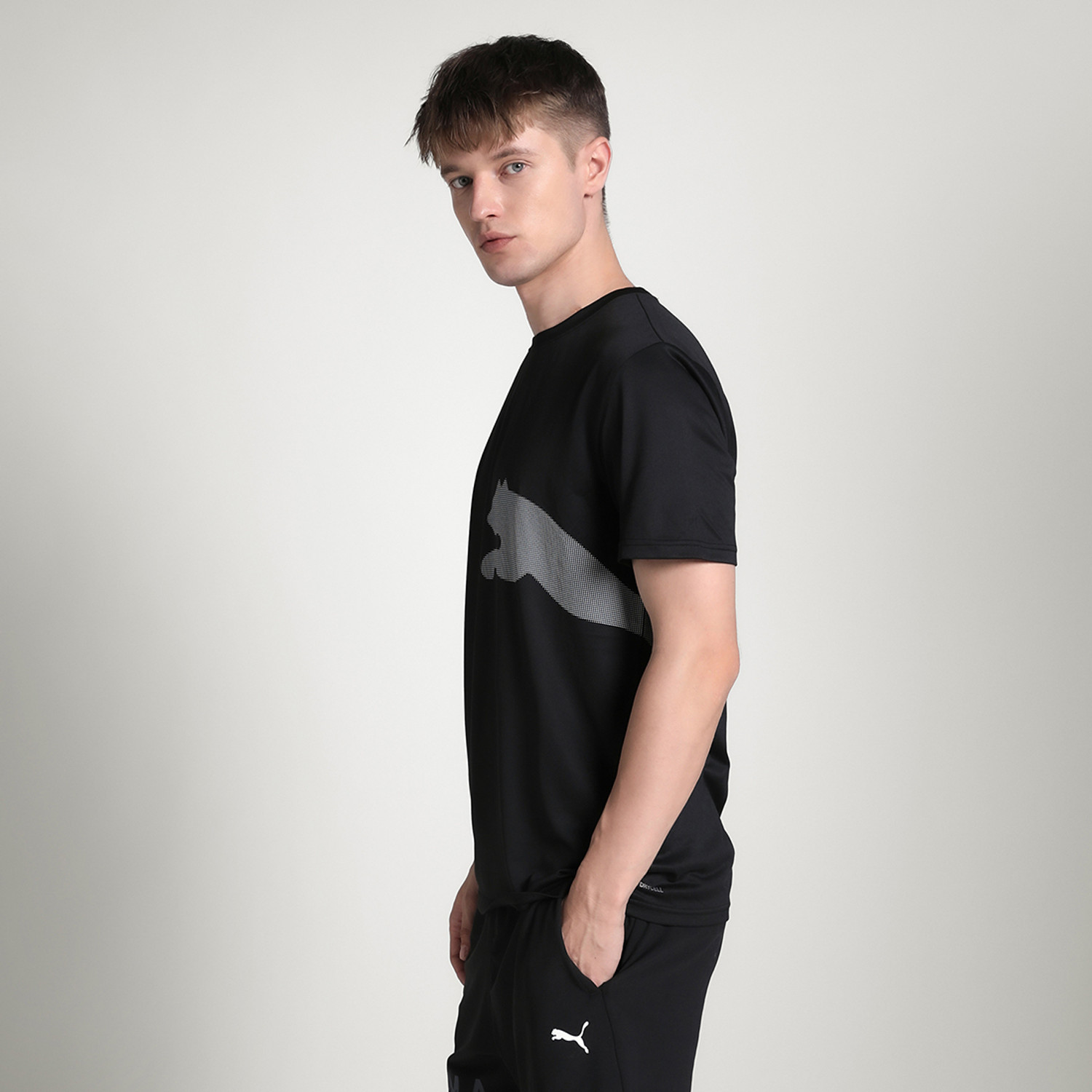 Image of PUMA Solid Men Crew Neck Black T-Shirt