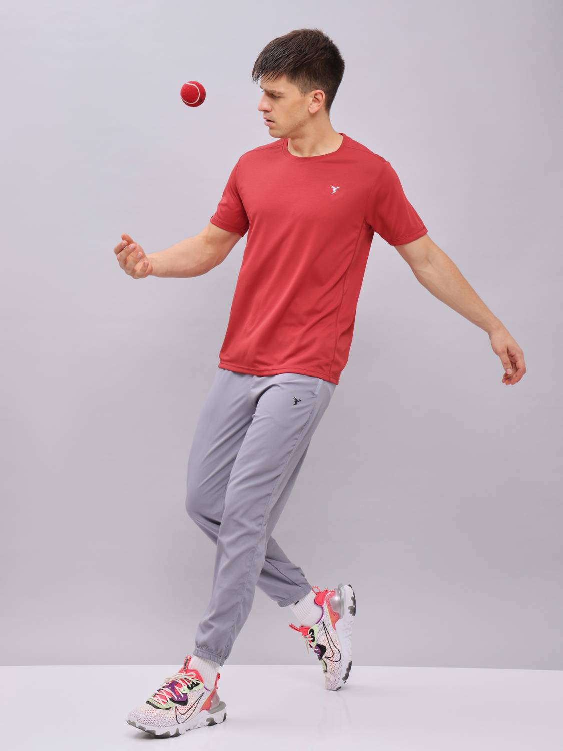 TECHNOSPORT Men Solid Round Neck Polyester Red T-Shirt