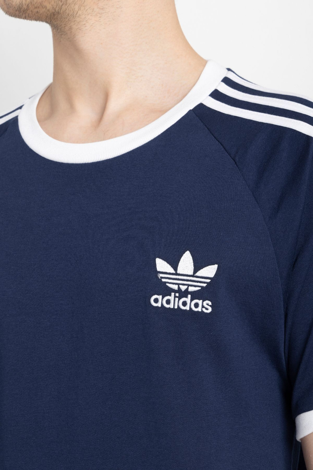 Image of ADIDAS ORIGINALS Striped Men Crew Neck Blue T-Shirt