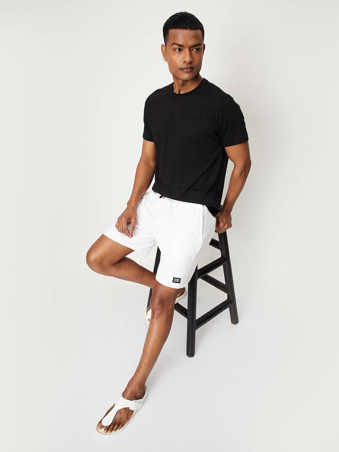MAX Solid Men Round Neck Black T-Shirt - Image 5