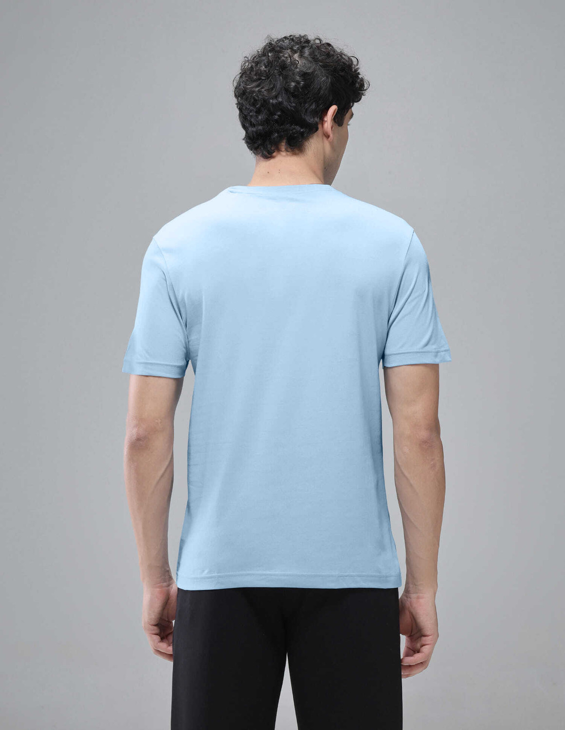 Image of U.S. POLO ASSN. Solid Men Round Neck Blue T-Shirt