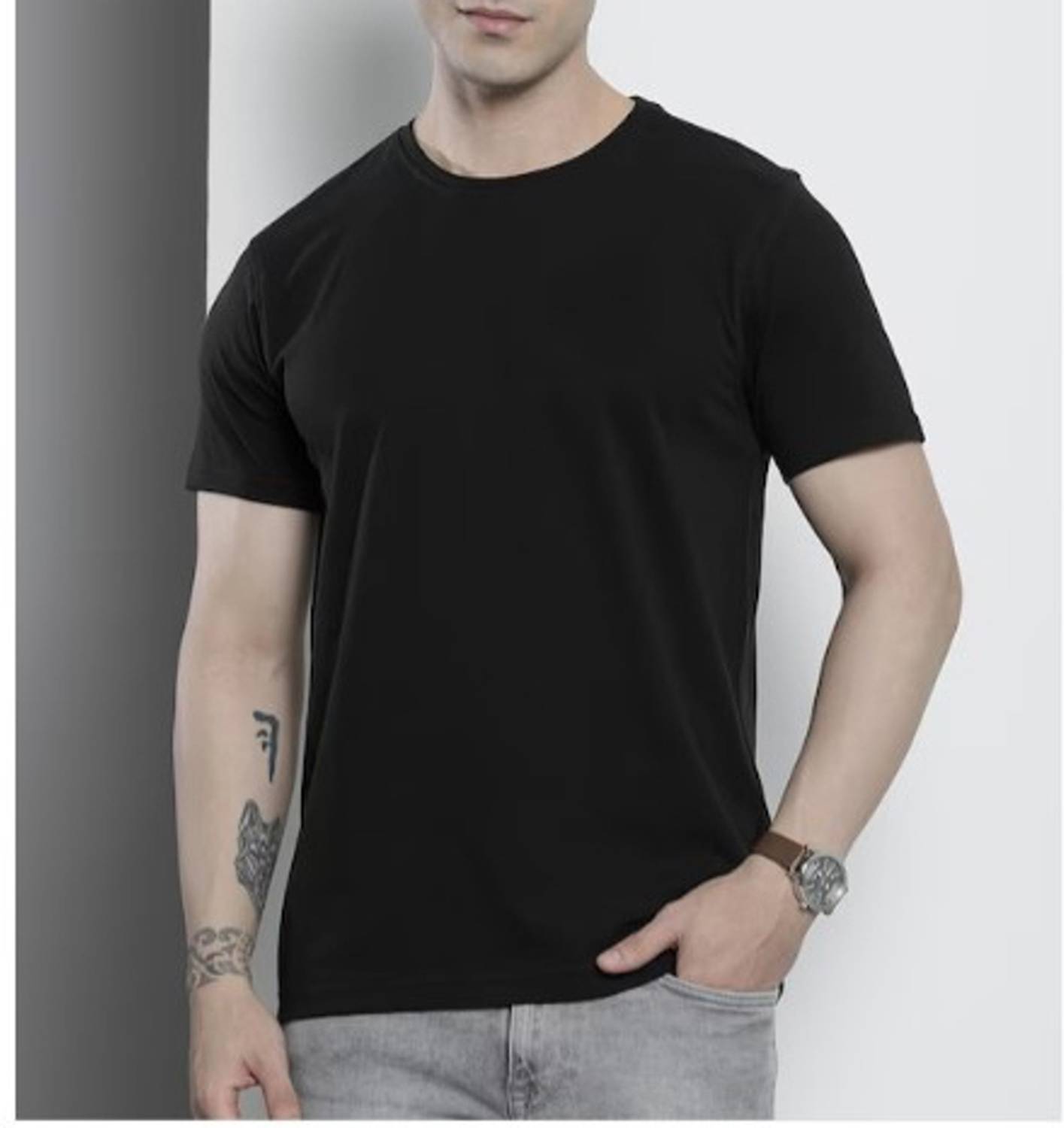 KAEZRI Men Solid Round Neck Pure Cotton Black T-Shirt