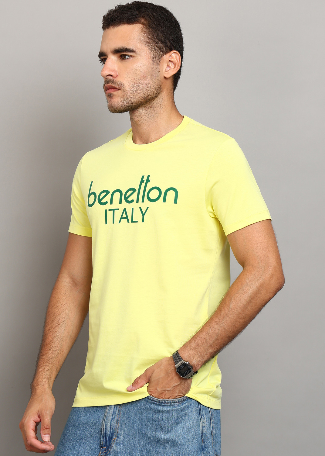 Image of United Colors of Benetton Printed Men Round Neck Yellow T-Shirt