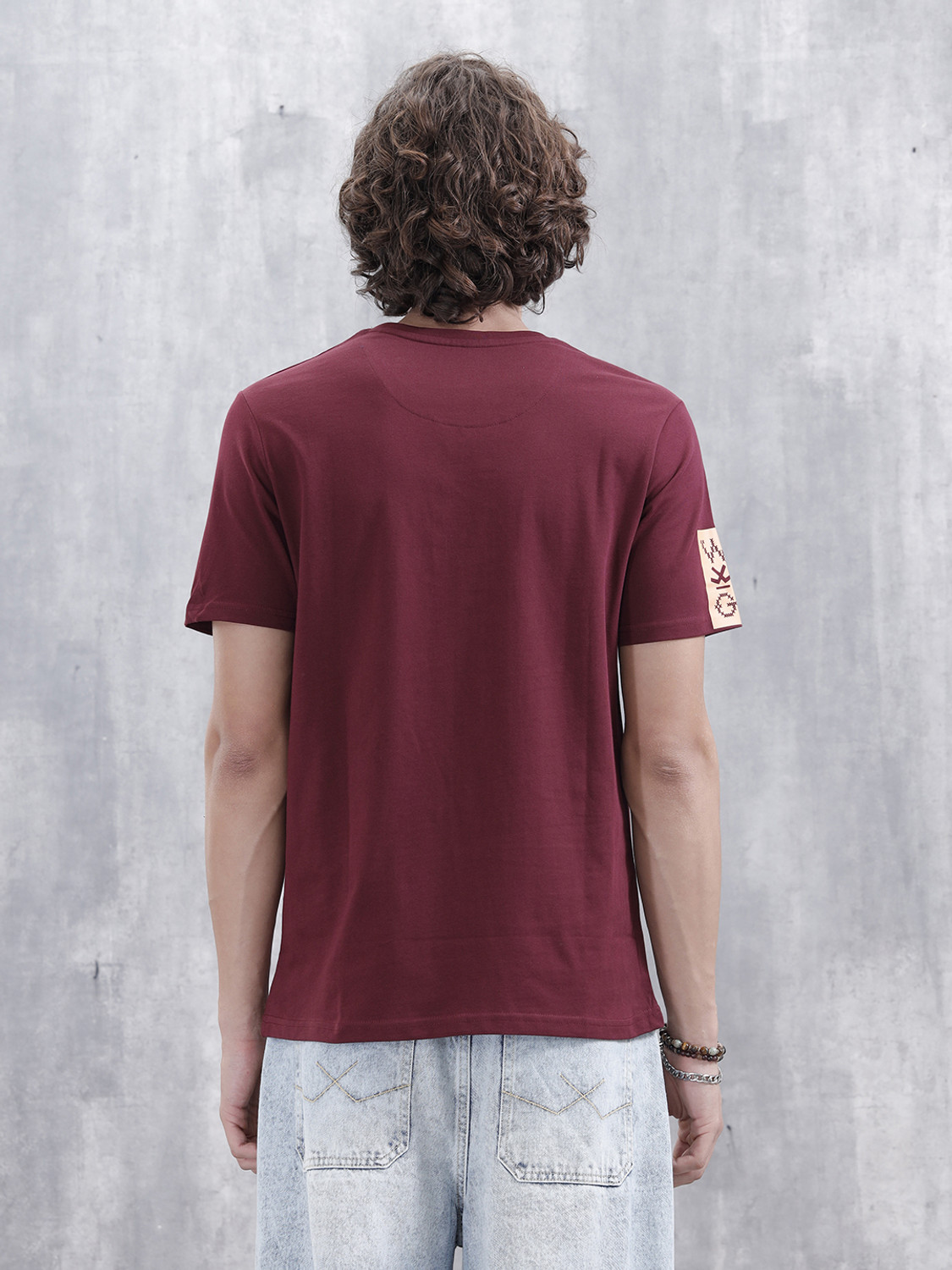 Image of WROGN Solid Men Crew Neck Maroon T-Shirt