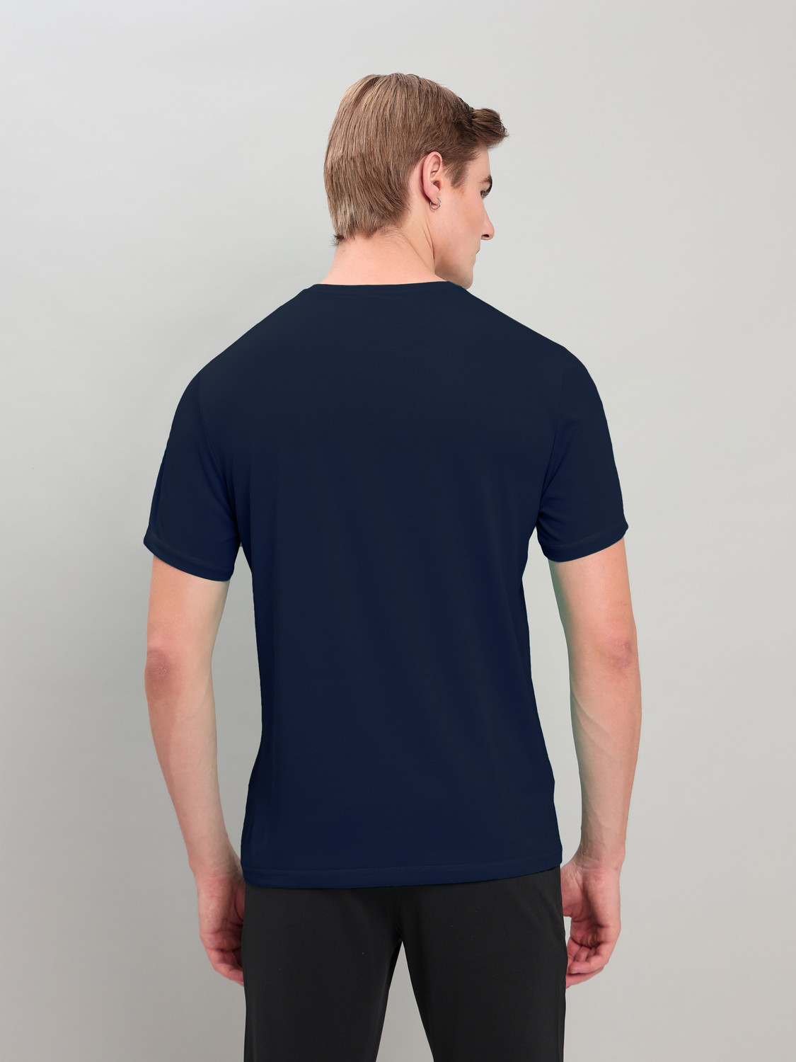Image of TECHNOSPORT Solid Men Round Neck Navy Blue T-Shirt