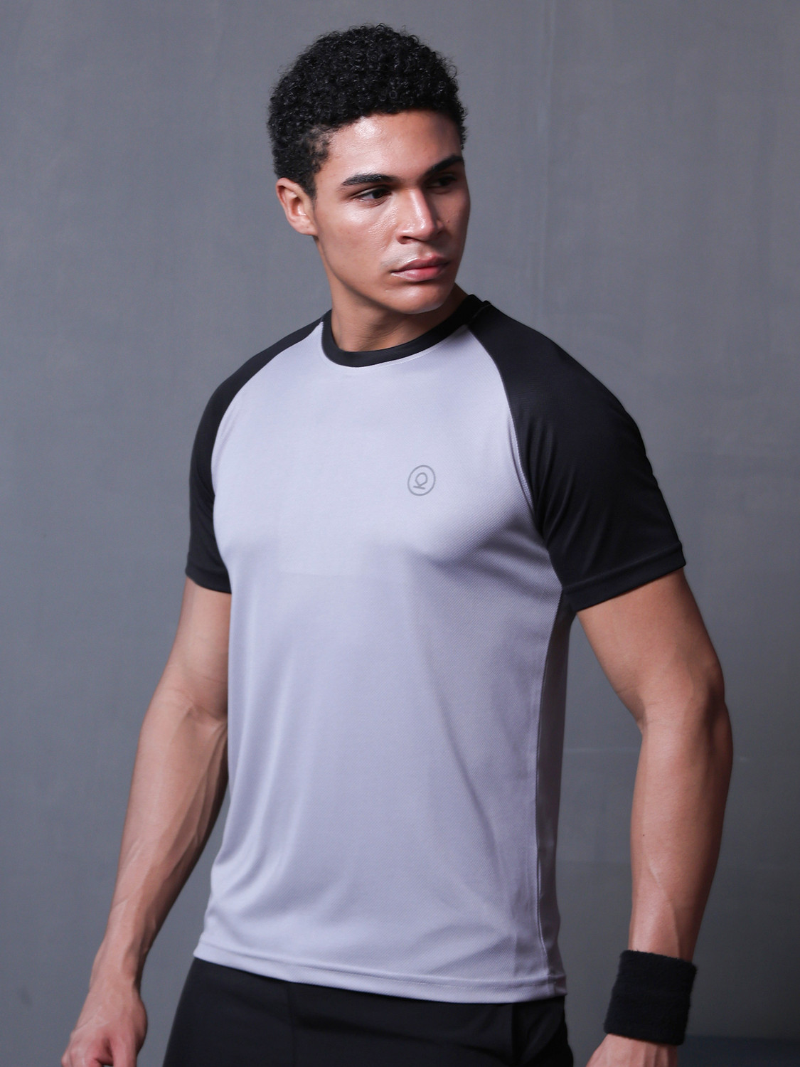 Image of CHKOKKO Colorblock Men Round Neck Grey T-Shirt