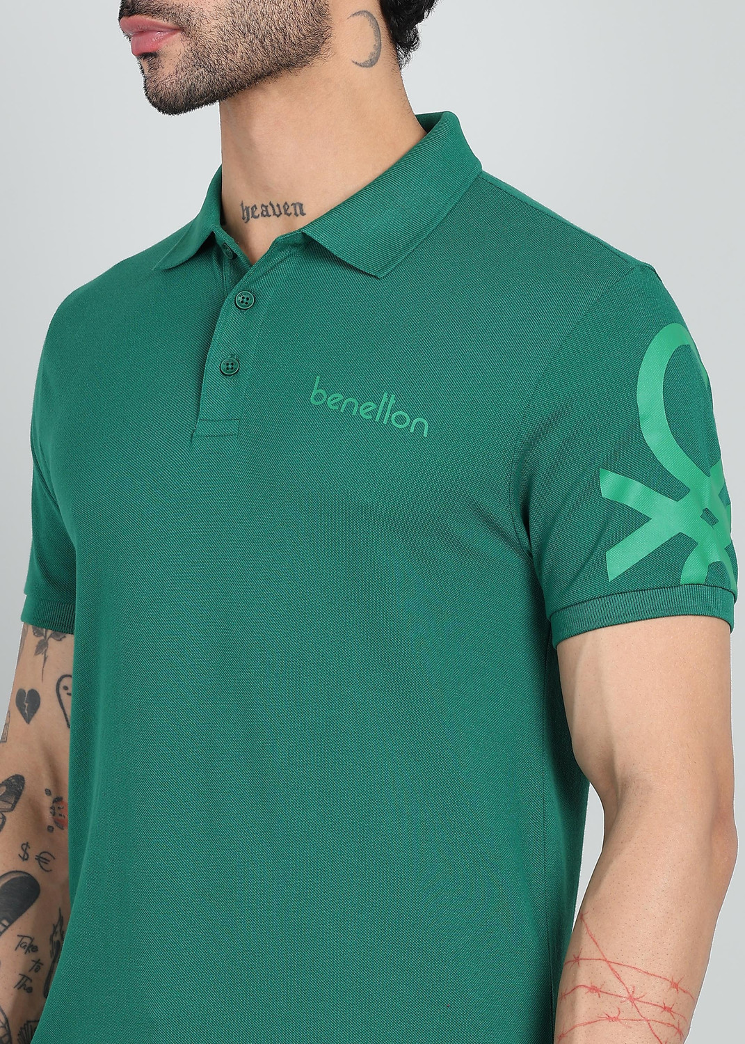 Image of United Colors of Benetton Solid Men Polo Neck Green T-Shirt
