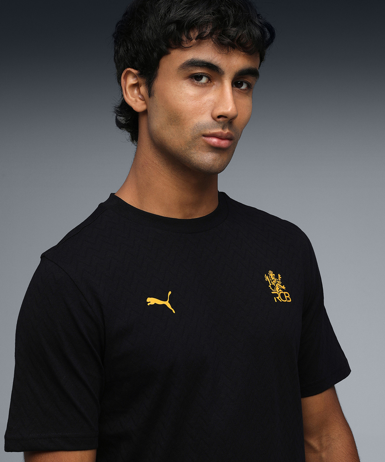 Image of PUMA Solid Men Crew Neck Black T-Shirt