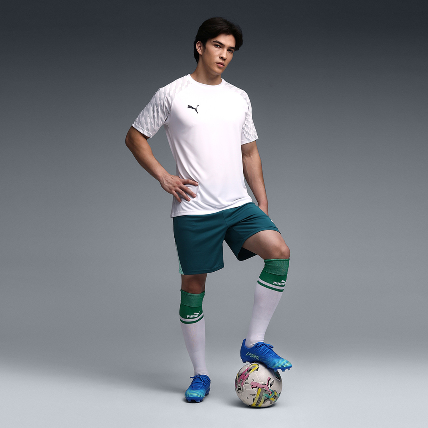 Image of PUMA Solid Men Crew Neck White T-Shirt