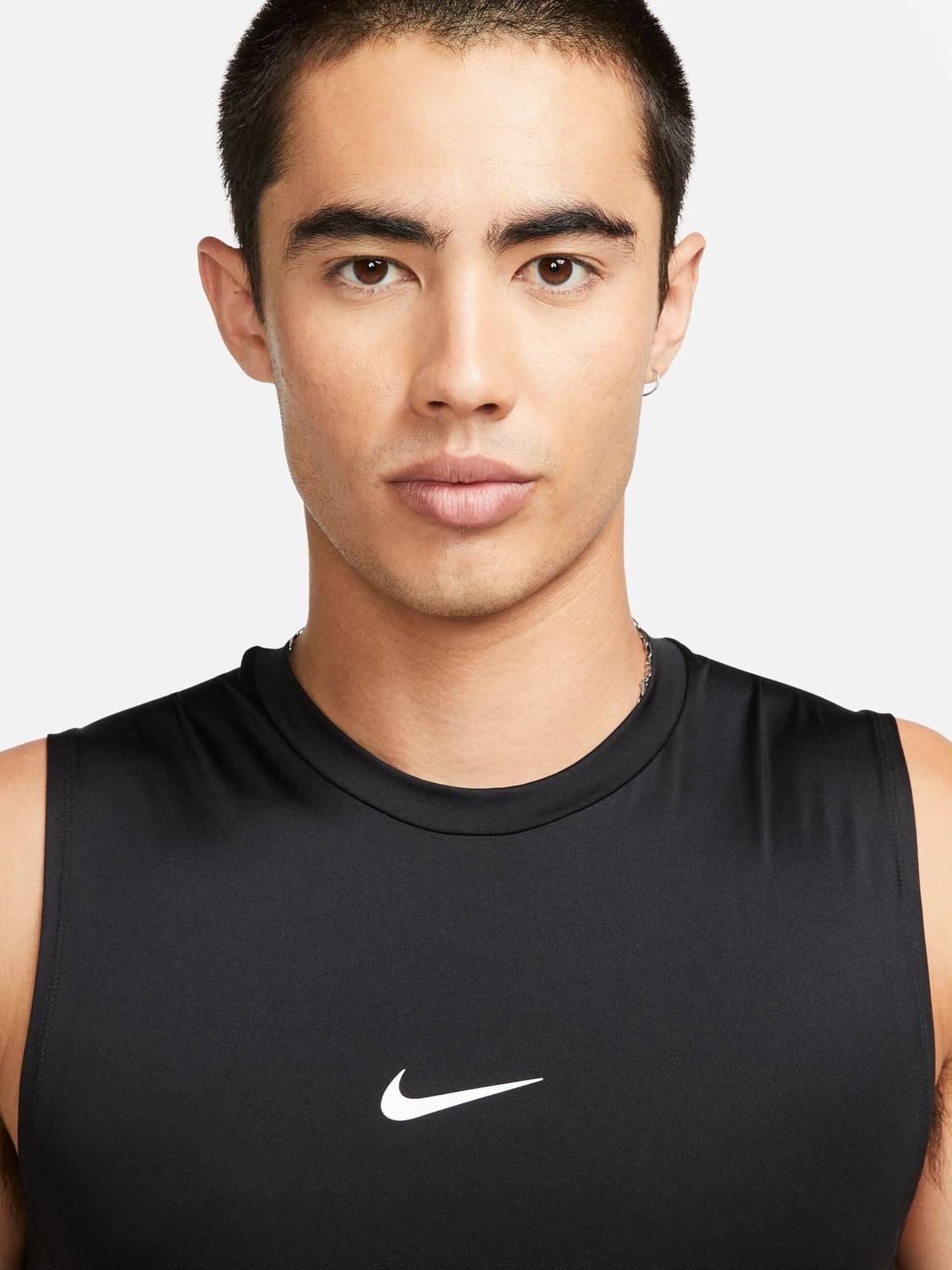 NIKE Men Black Round Neck T-Shirt - Image 3