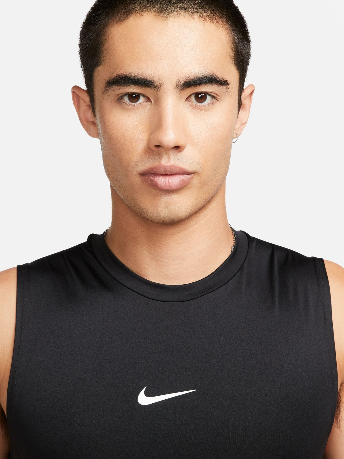 Image of NIKE Solid Men Round Neck Black T-Shirt