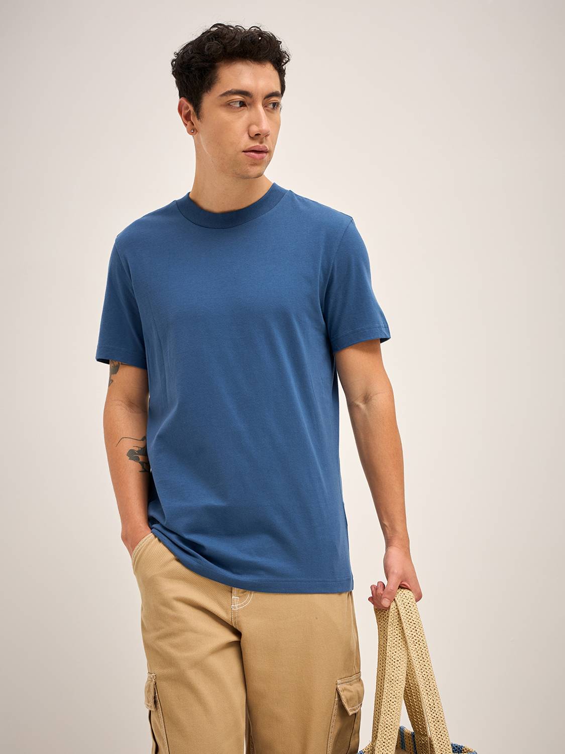 THE BEAR HOUSE Solid Men Round Neck Blue T-Shirt
