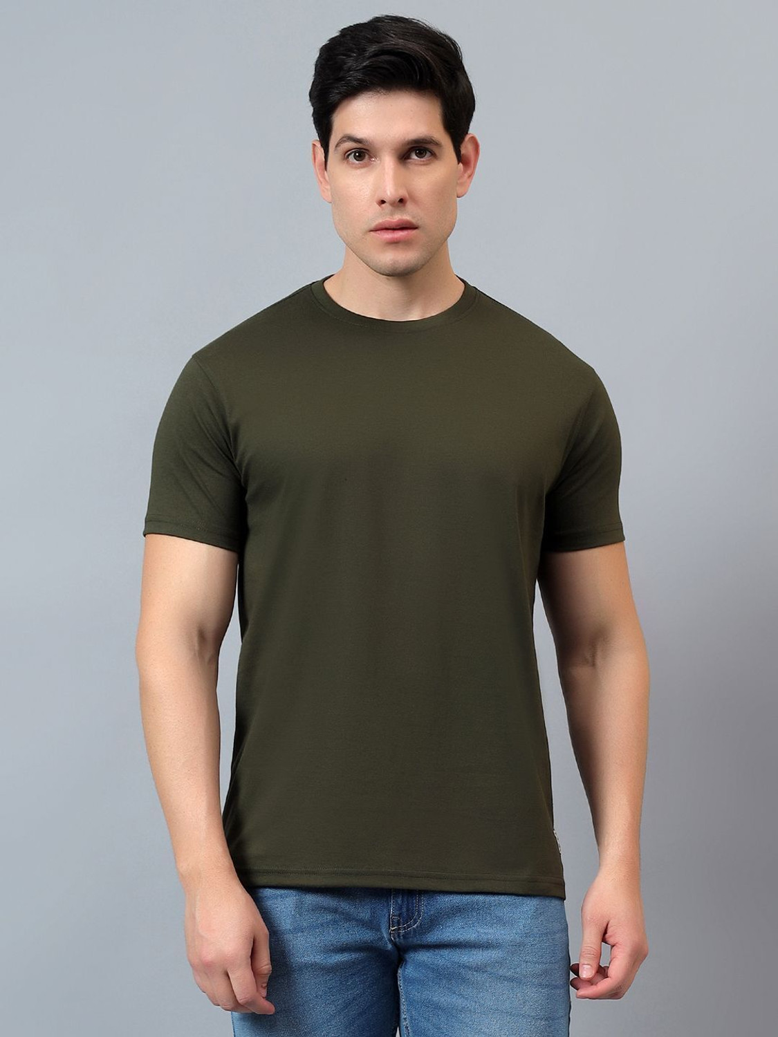 Image of CANTABIL Solid Men Round Neck Green T-Shirt