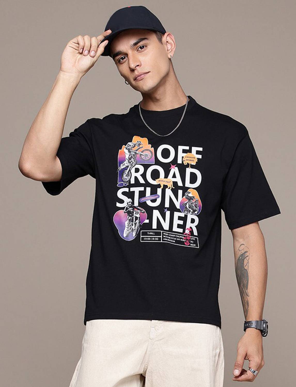 Roadster Men Graphic Print Round Neck Cotton Blend Black T-Shirt