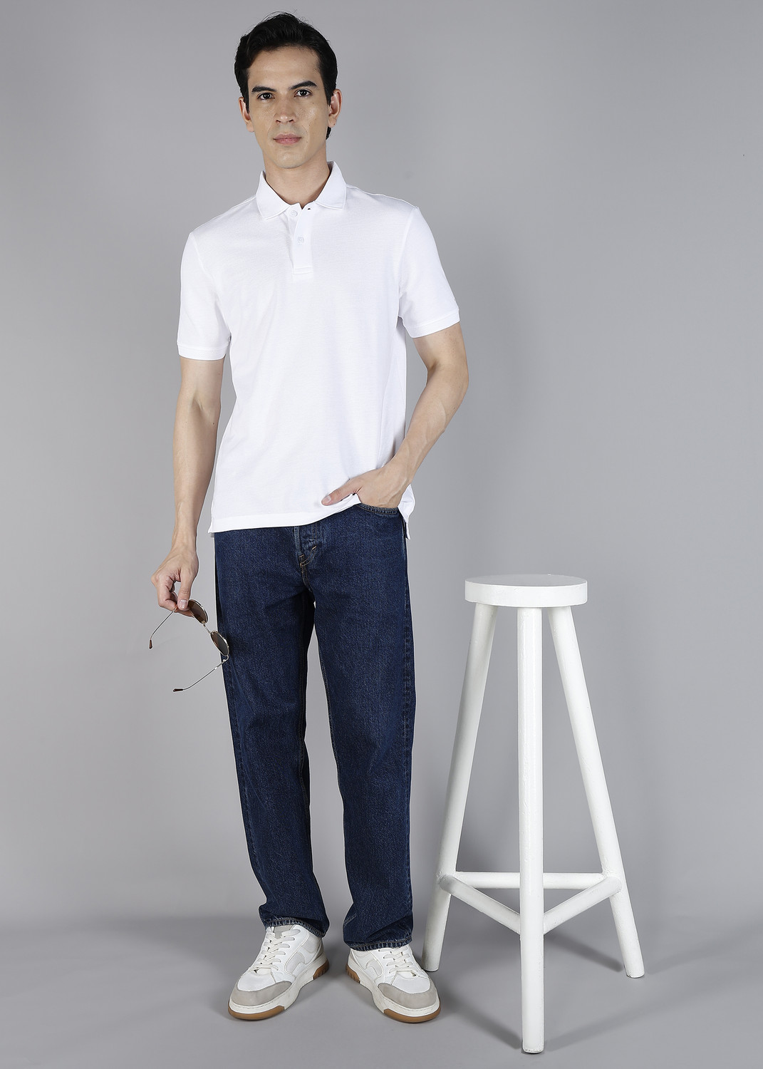 Image of VAN HEUSEN SPORT Men Solid Round Neck Polycotton White T-Shirt