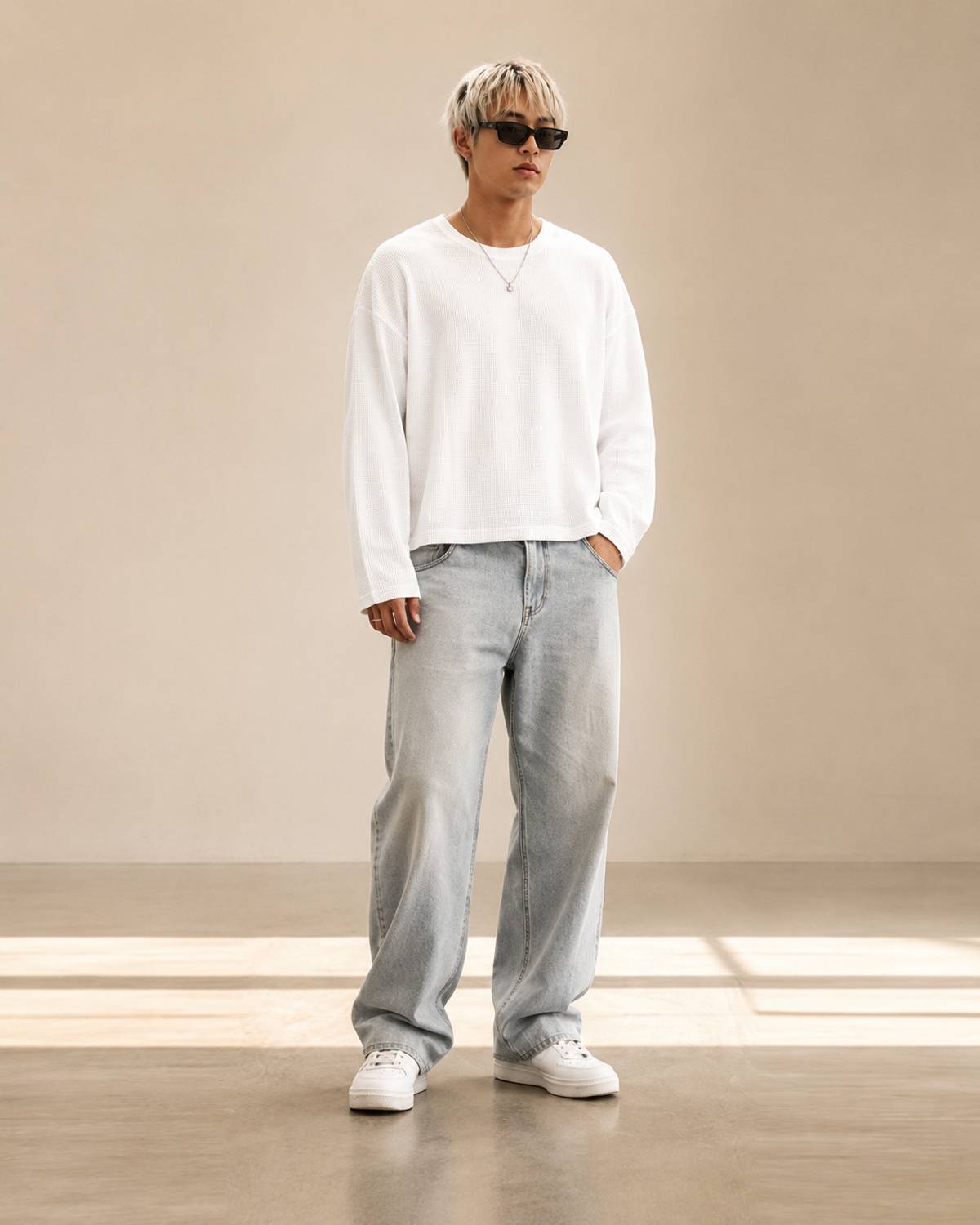 NOXEN Solid Men Round Neck White T-Shirt