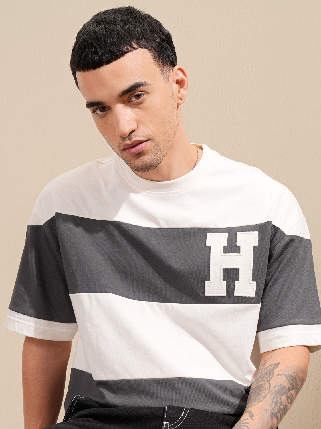 Image of HIGHLANDER Colorblock Men Round Neck White T-Shirt