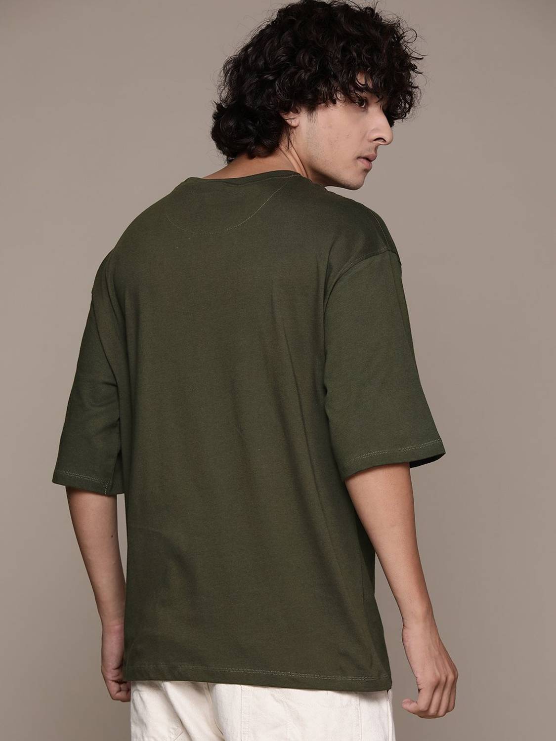 Roadster Solid Men Round Neck Green T-Shirt - Image 5