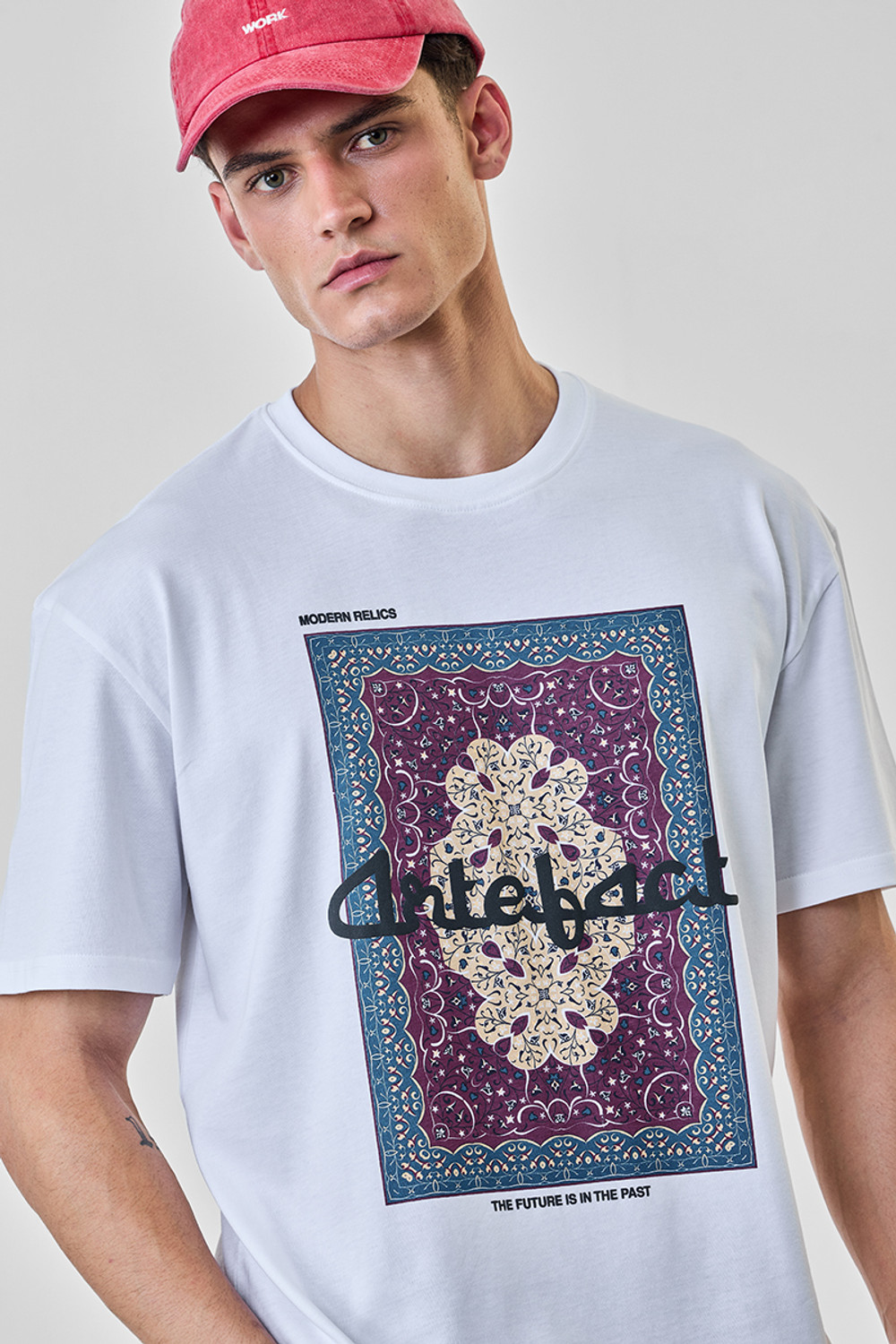 Image of Snitch Graphic Print Men Crew Neck White T-Shirt