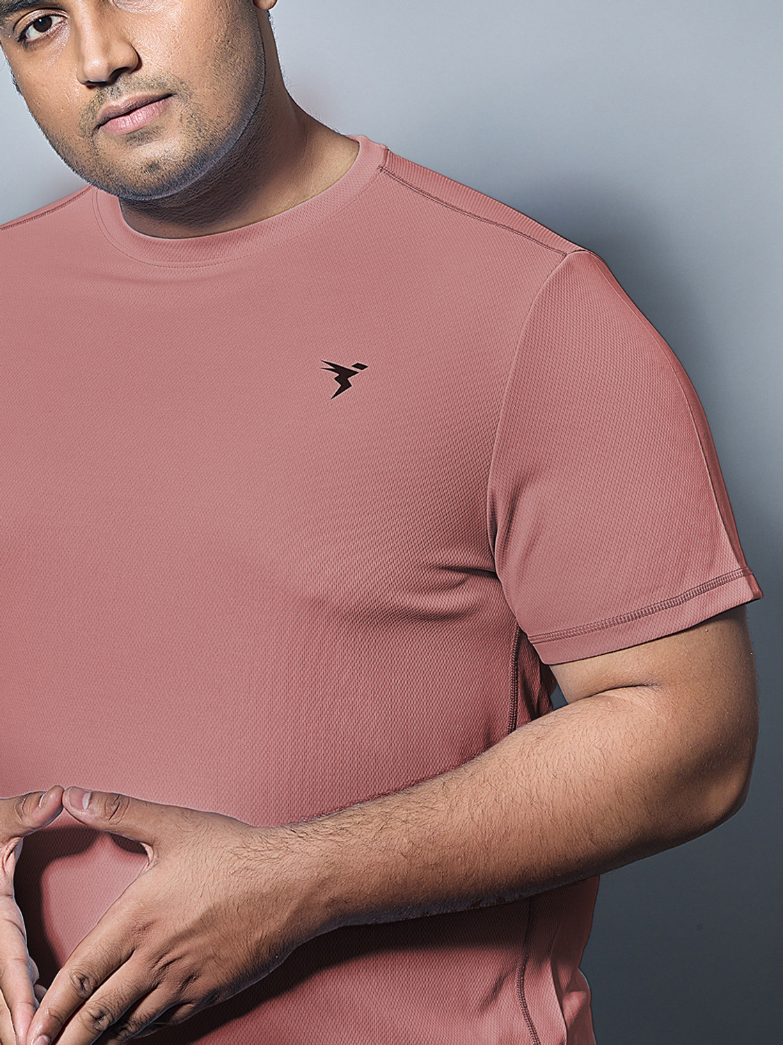 Image of TECHNOSPORT Solid Men Round Neck Red T-Shirt