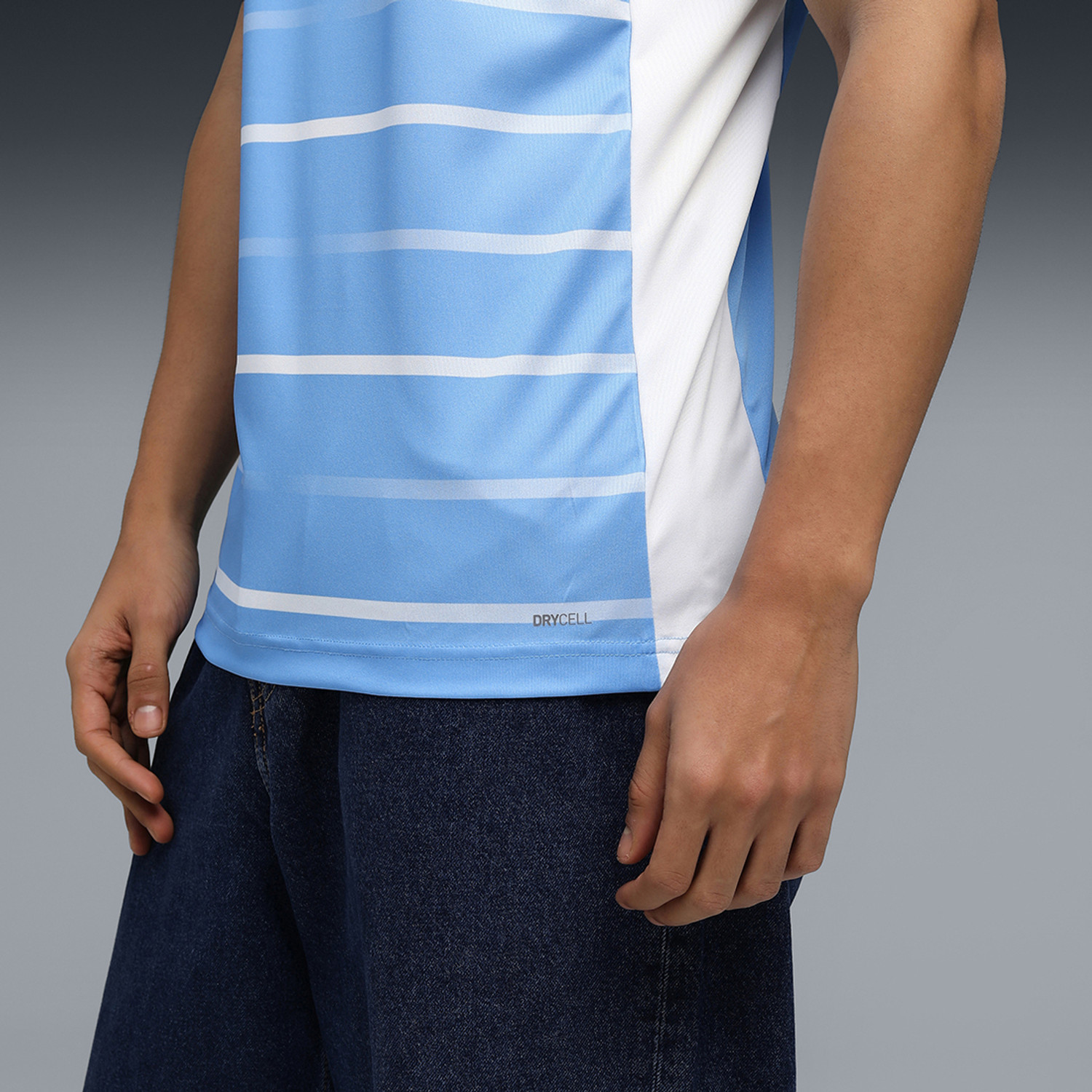 Image of PUMA Solid Men Crew Neck Blue T-Shirt