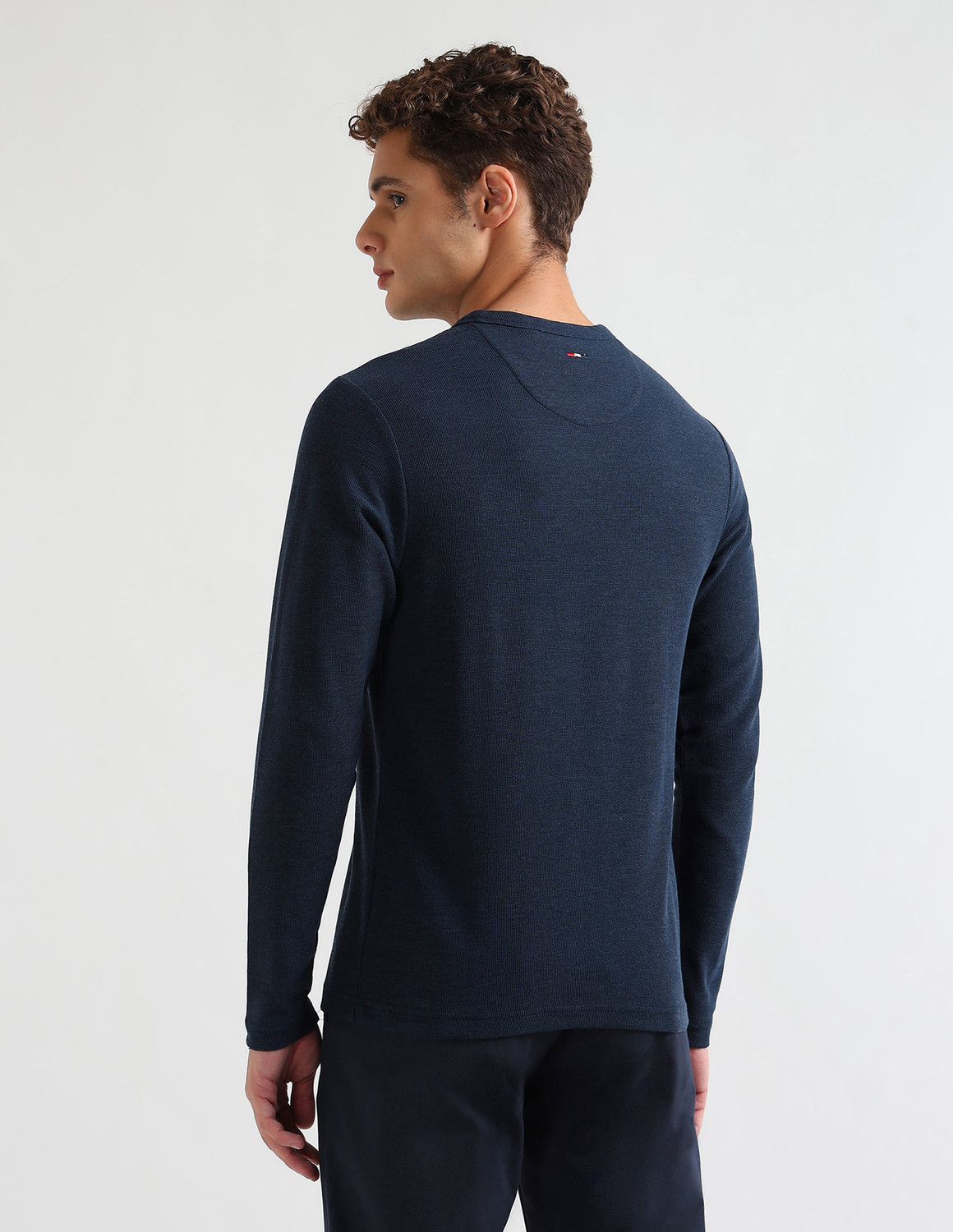 Image of Arrow Sport Solid Men Crew Neck Blue T-Shirt