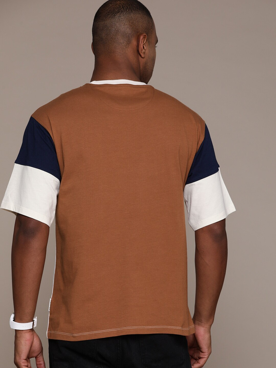 Image of Roadster Colorblock Men Round Neck Brown T-Shirt
