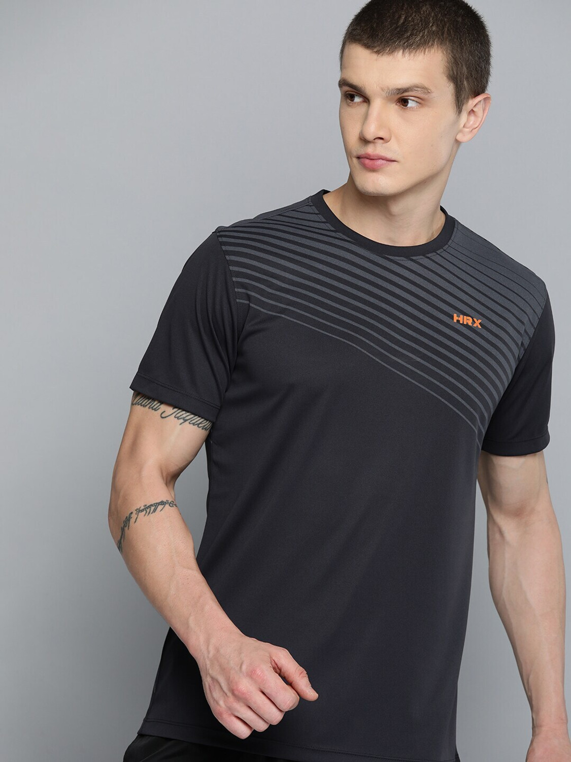Image of HRX by Hrithik Roshan Striped Men Round Neck Grey T-Shirt