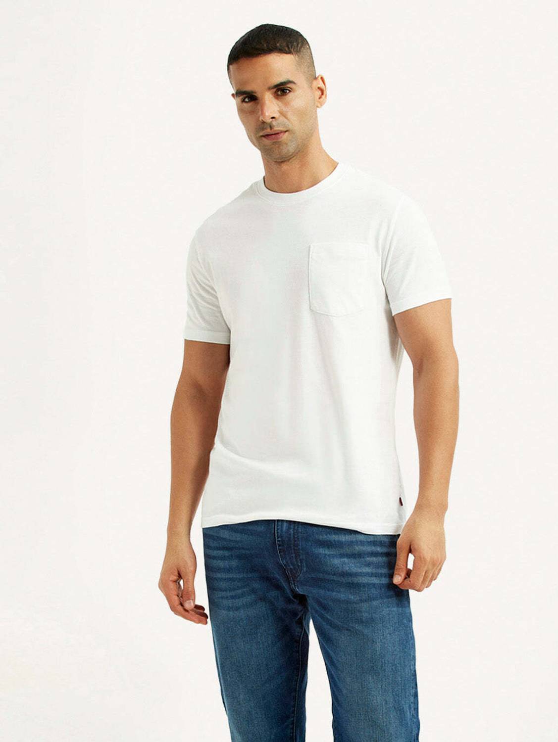 LEVI'S Men Solid Crew Neck Organic Cotton White T-Shirt
