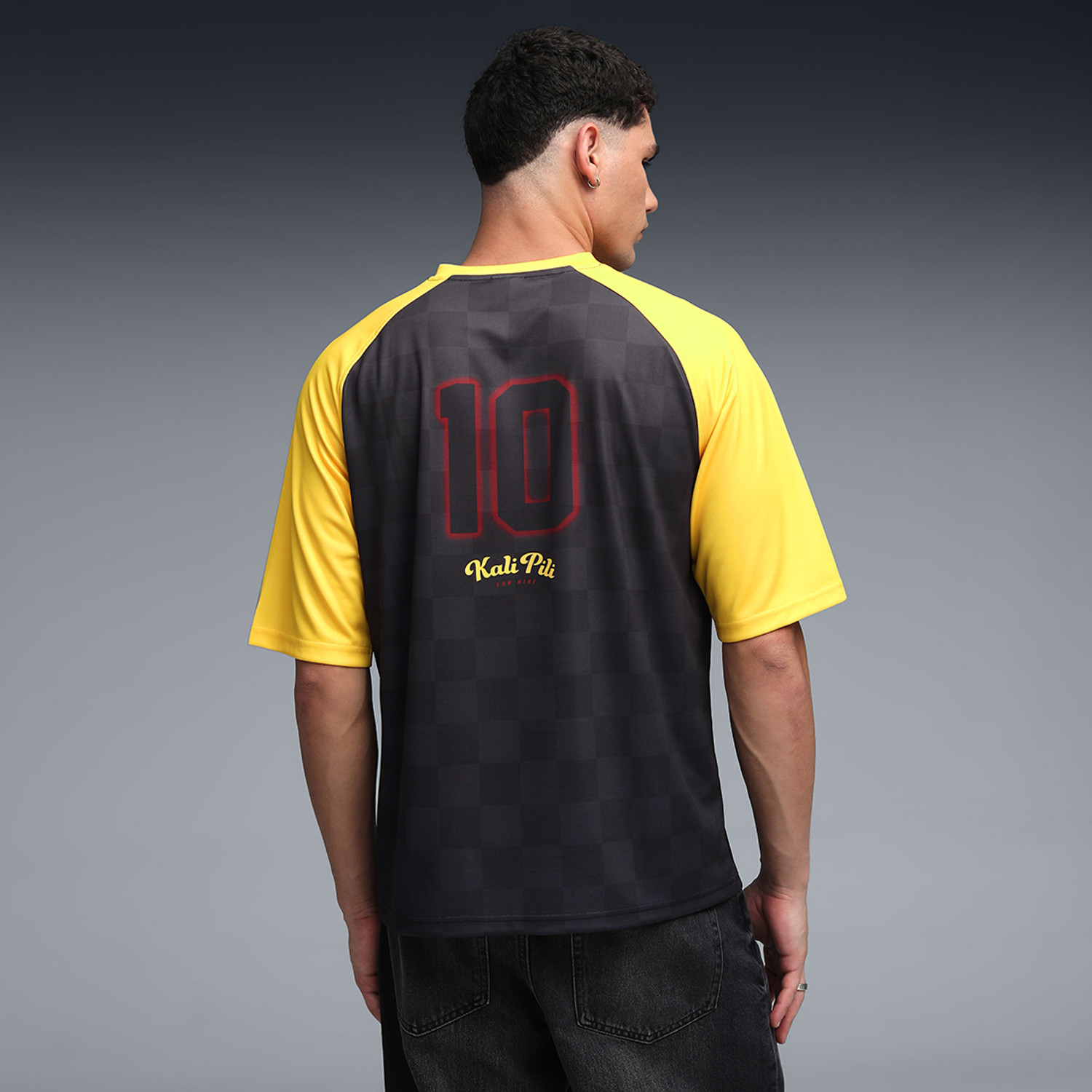 Image of PUMA Colorblock Men V Neck Black T-Shirt