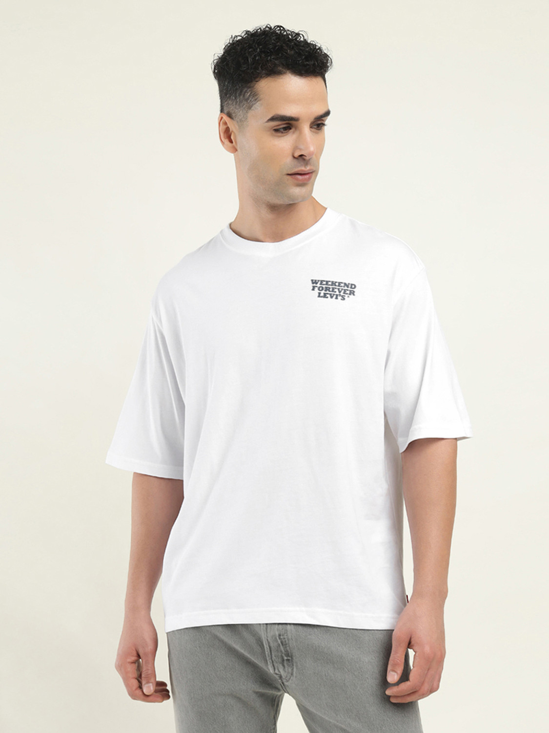 Image of LEVI'S Graphic Print Men Crew Neck White T-Shirt